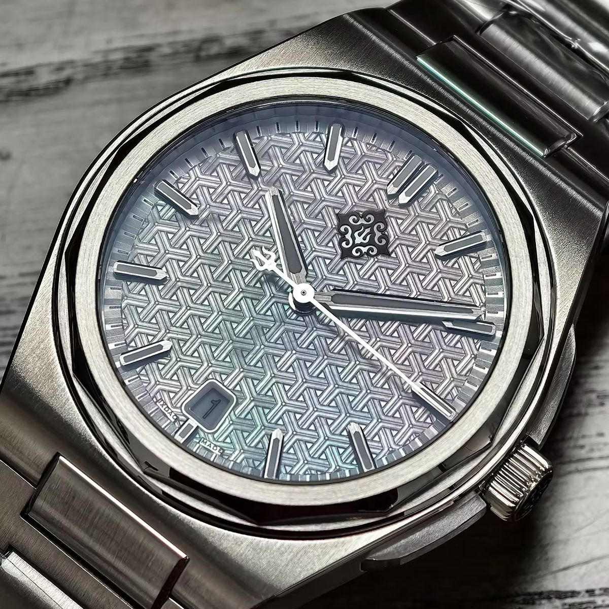 IX&DAO 2026 Nouvelle Montre Mé - Omega Watch Constellation avis et prix